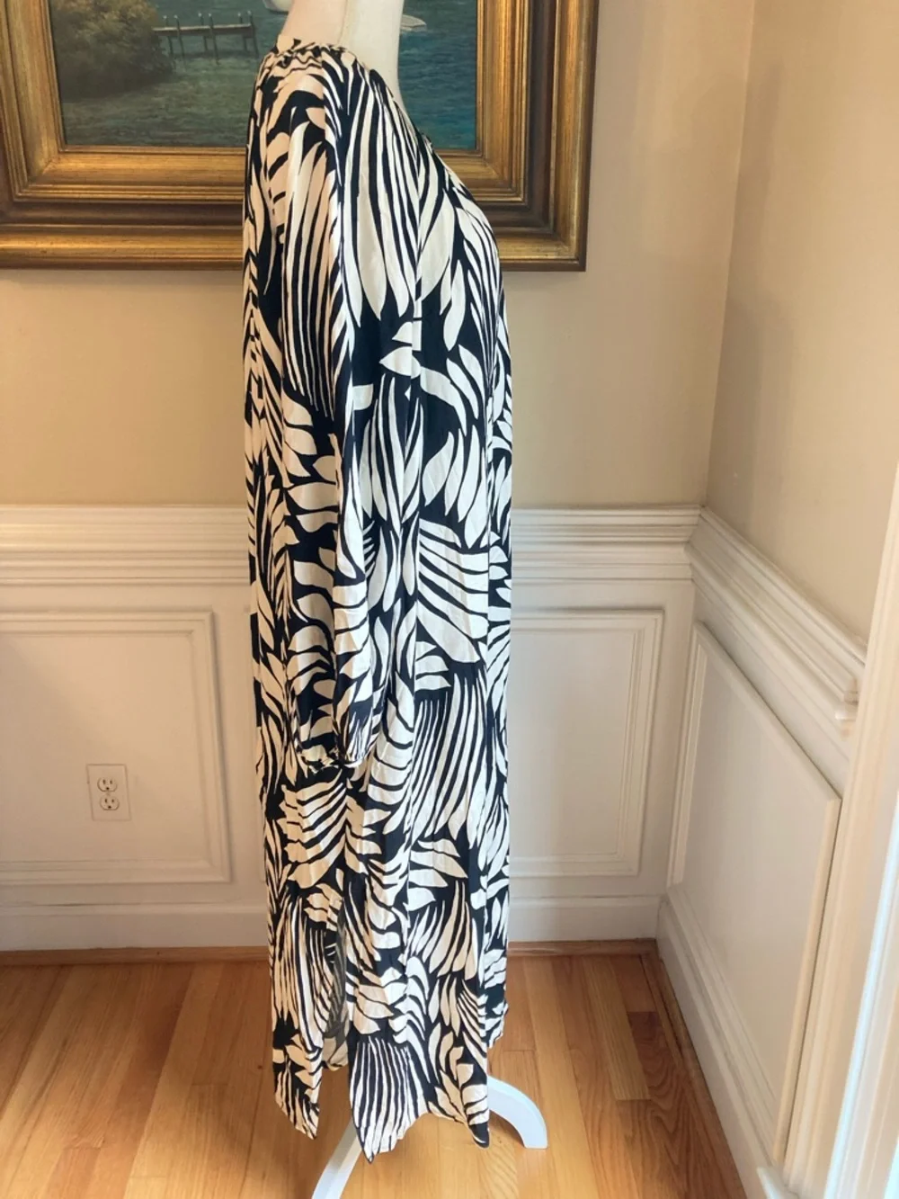 H&M Black Leaf Print Viscose Kaftan Dress NWT - Picture 5 of 9